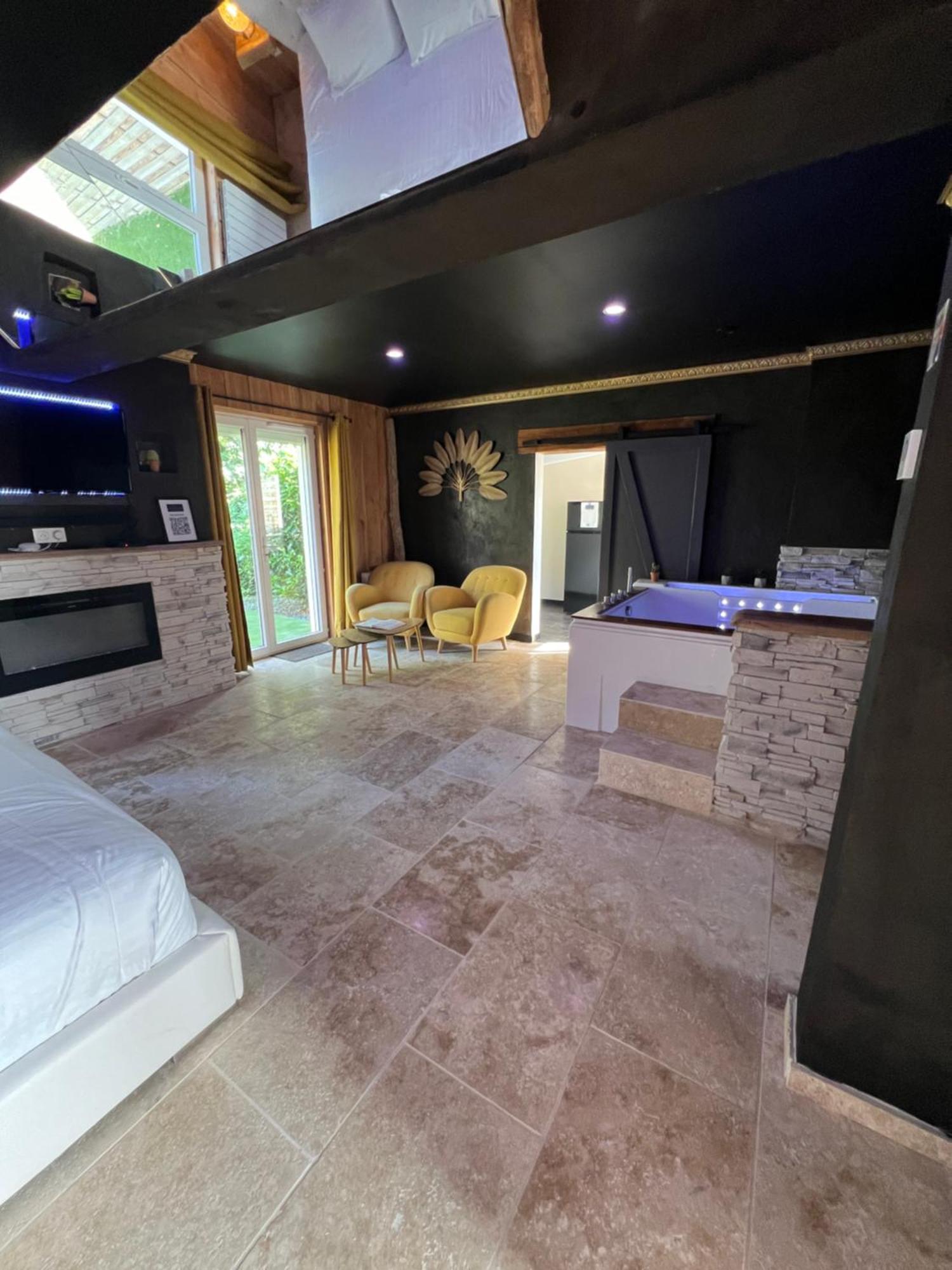 Le Lodge Des Charmes 5 Etoiles Leves Luaran gambar