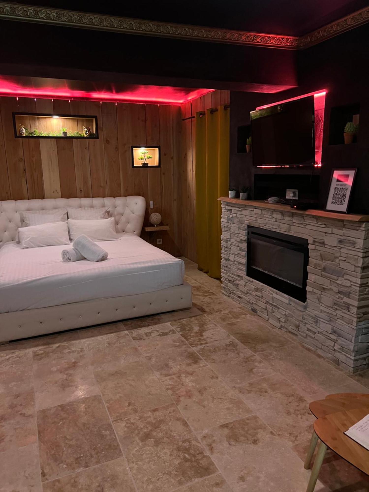 Le Lodge Des Charmes 5 Etoiles Leves Luaran gambar