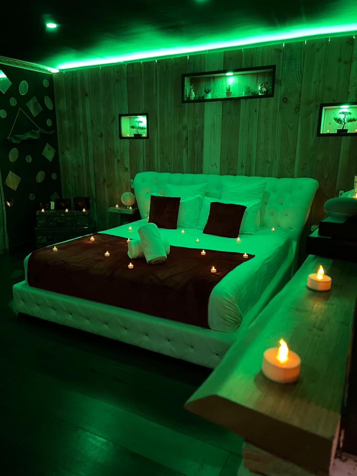 Le Lodge Des Charmes 5 Etoiles Leves Luaran gambar