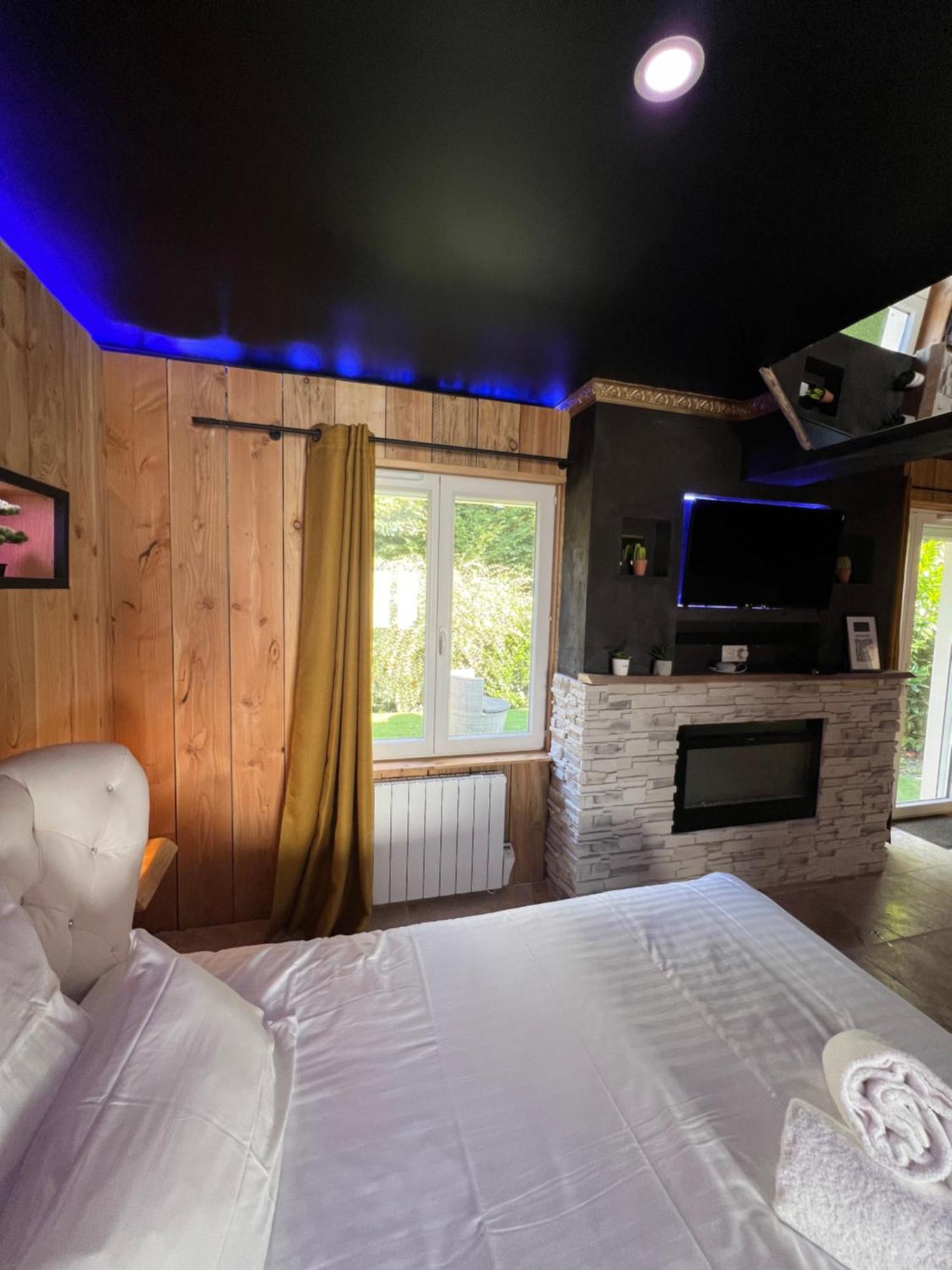 Le Lodge Des Charmes 5 Etoiles Leves Luaran gambar
