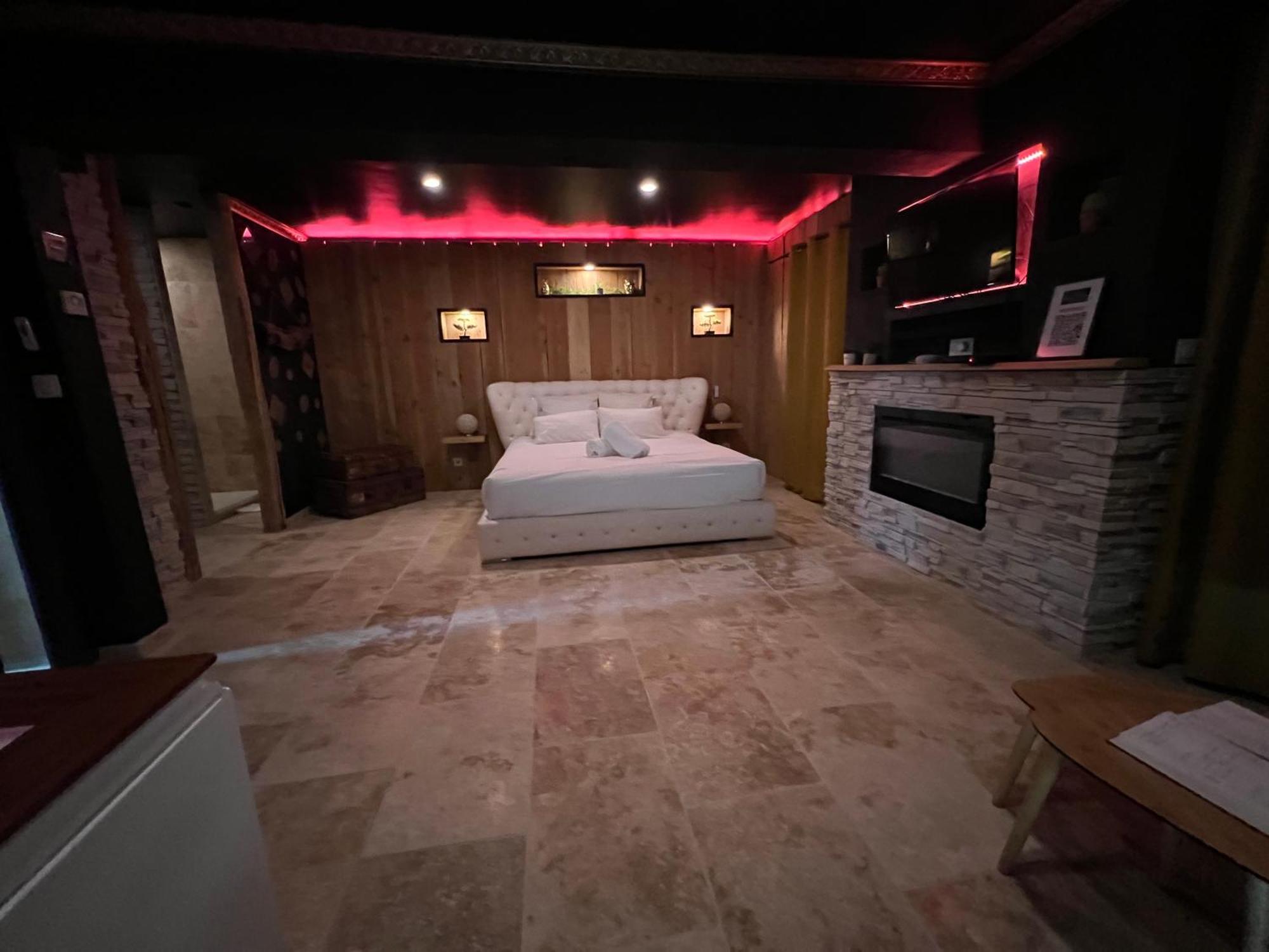 Le Lodge Des Charmes 5 Etoiles Leves Luaran gambar